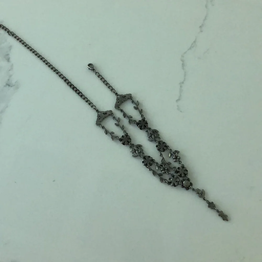 Floral rhinestone choker - Picture 12 of 16